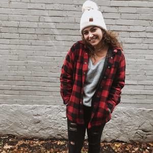 Meet your Posher, Elise